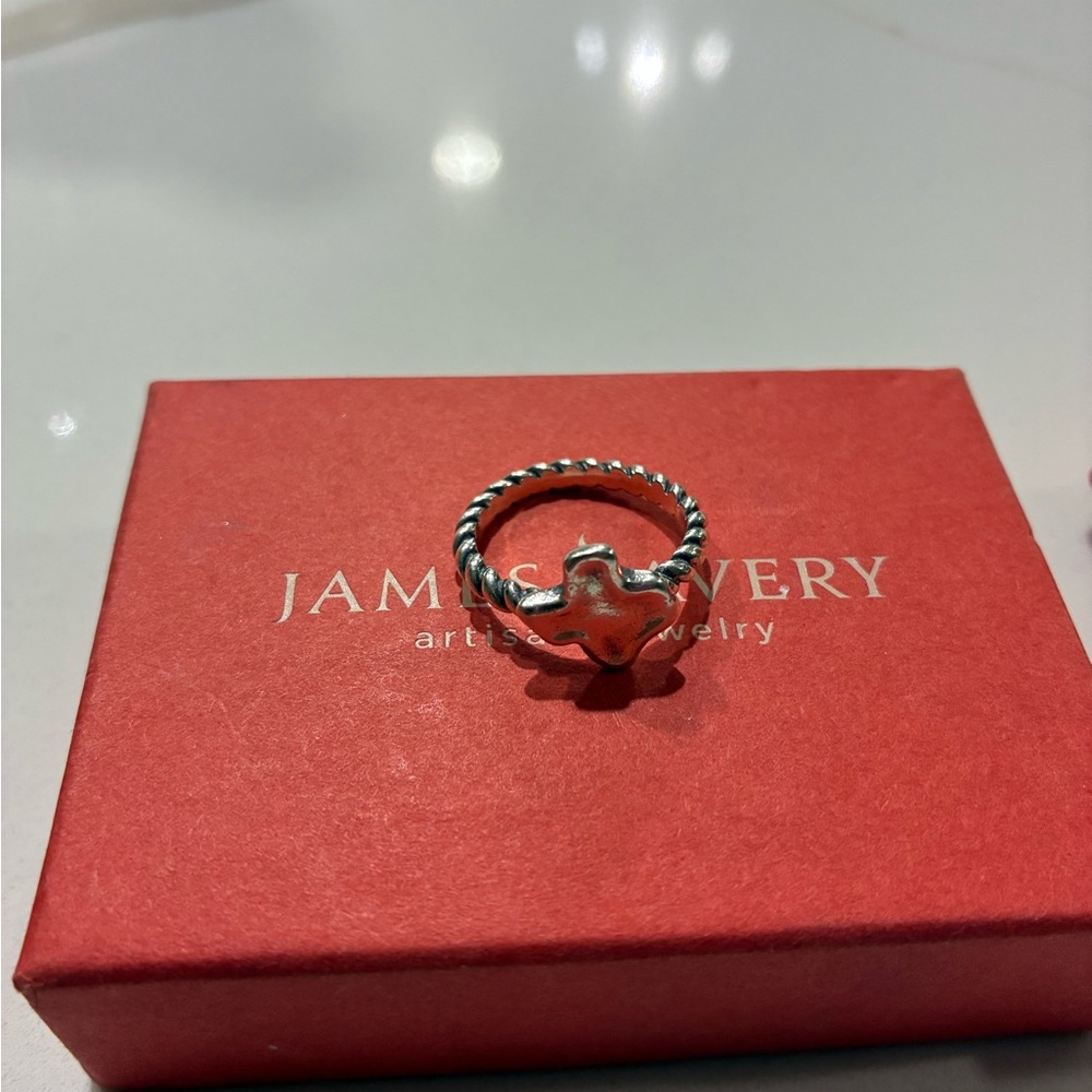 James Avery Twisted Band Silver Texas Ring